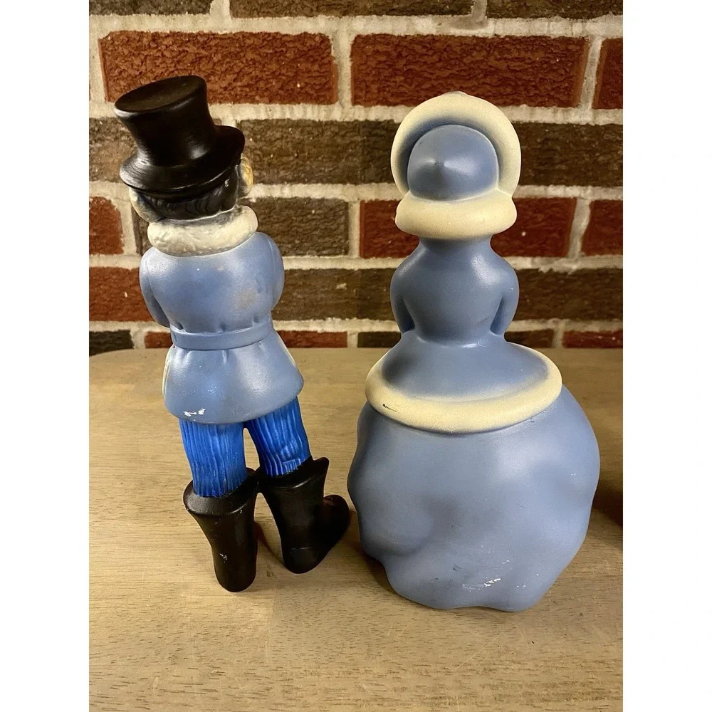 Vintage Ceramic Atlantic Mold Hand Painted Christmas Carolers Set 4 Holiday 9